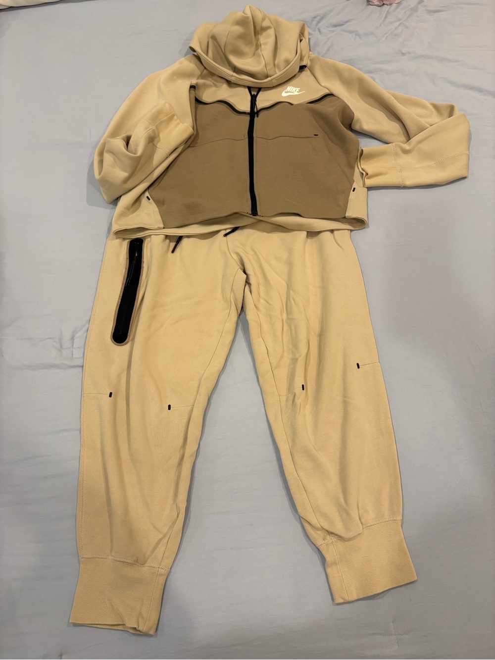 Nike Women’s Tan Jogger Pants & Jacket Set